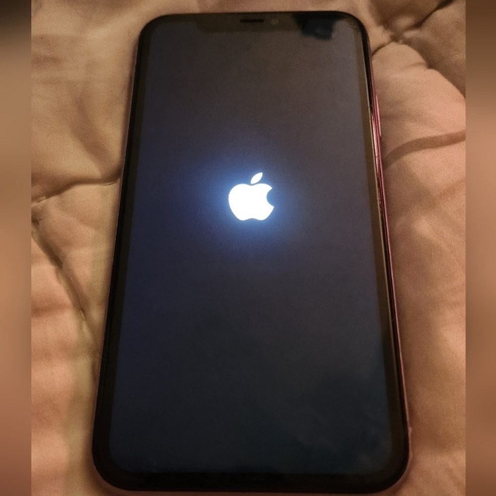 Apple iPhone 11 black Smartphone - Picture 11 of 11